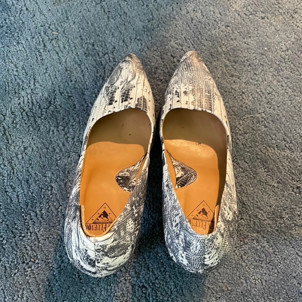 Fluevog 8.5 pumps